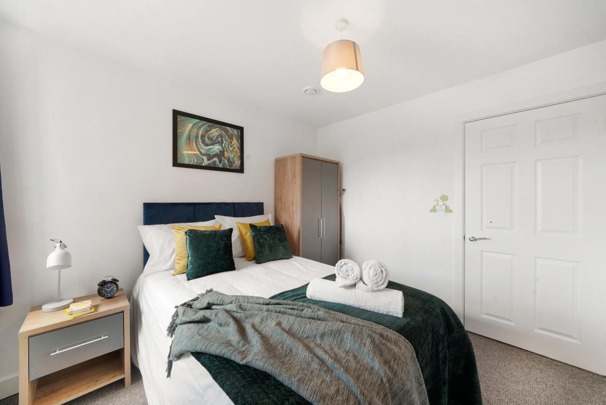 One And Two Bed Apartments Slough Near Heathrow Colnbrook Exterior foto