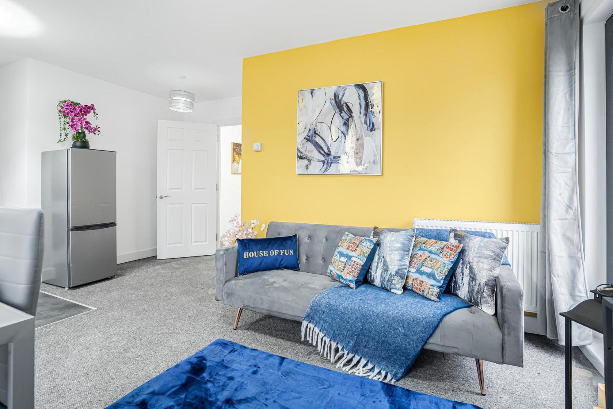 One And Two Bed Apartments Slough Near Heathrow Colnbrook Exterior foto